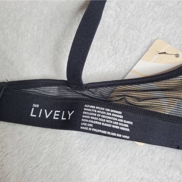 Lively Black Lace Mesh Wireless Push Up Bra - Picture 9 of 10